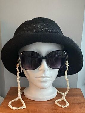 NEW Mother of Pearl chip eyeglass lanyard or eyeglass necklace chain.